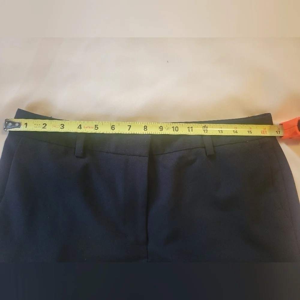 DKNY Dress Pants - Black - Straight Leg - Front Zipper - Size 10. - Picture 6 of 6